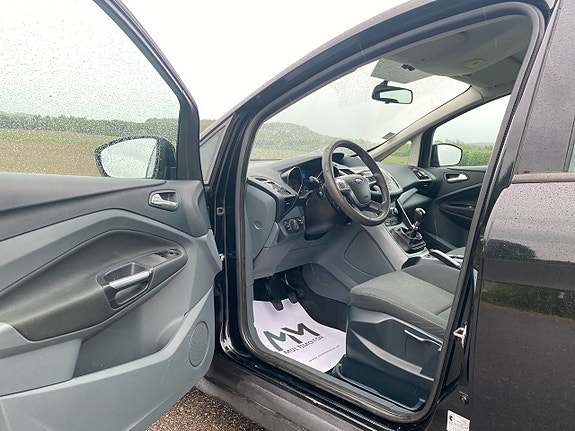 Ford C-Max 12 of 21