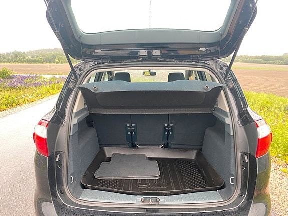 Ford C-Max 9 of 21