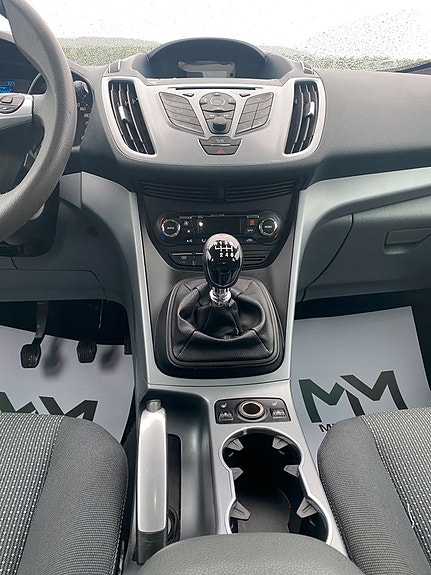 Ford C-Max 15 of 21