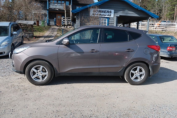 Hyundai ix35 2 of 7