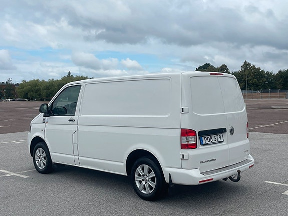 Volkswagen Transporter 3 of 5