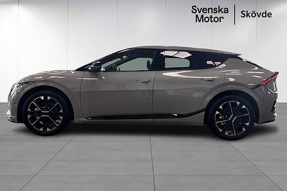 Kia EV6 3 of 25