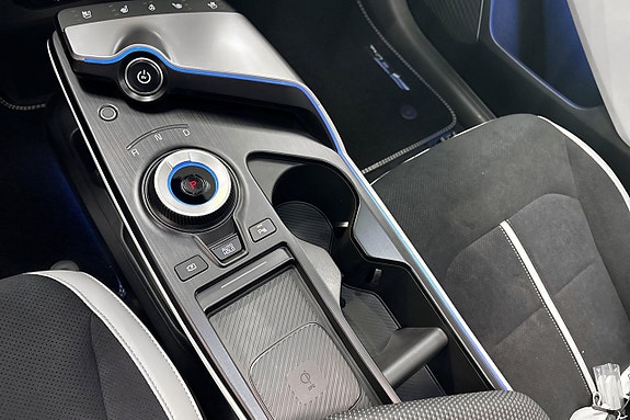 Kia EV6 14 of 25