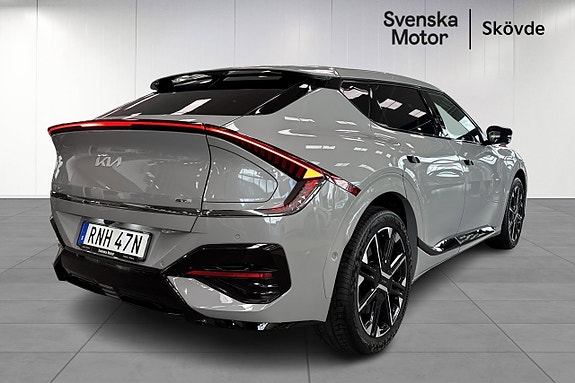 Kia EV6 4 of 25
