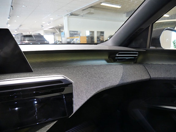 Peugeot 3008 10 of 17