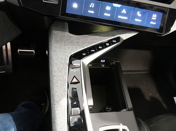 Peugeot 3008 8 of 17
