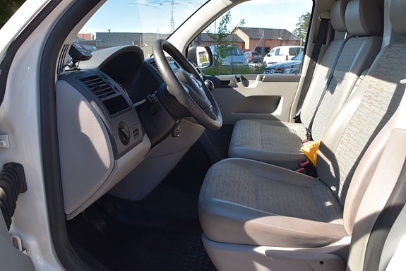 Volkswagen Transporter 7 of 14