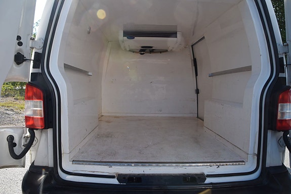 Volkswagen Transporter 12 of 14