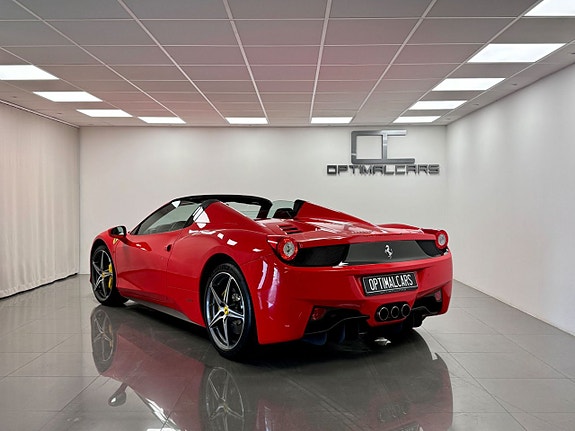 Ferrari 458 Spider 9 of 15