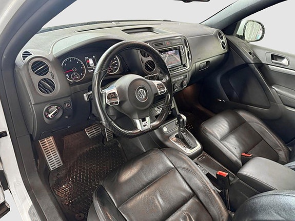 Volkswagen Tiguan 12 of 18