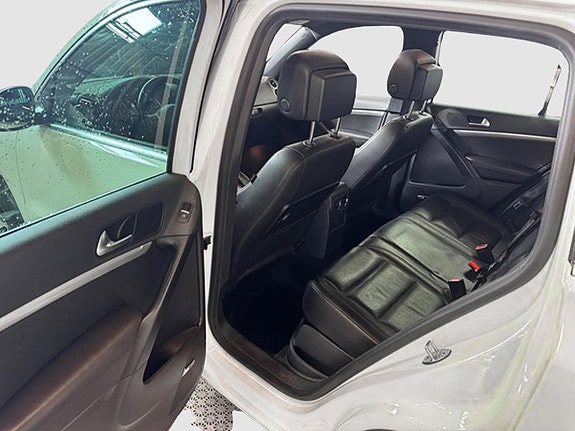 Volkswagen Tiguan 15 of 18