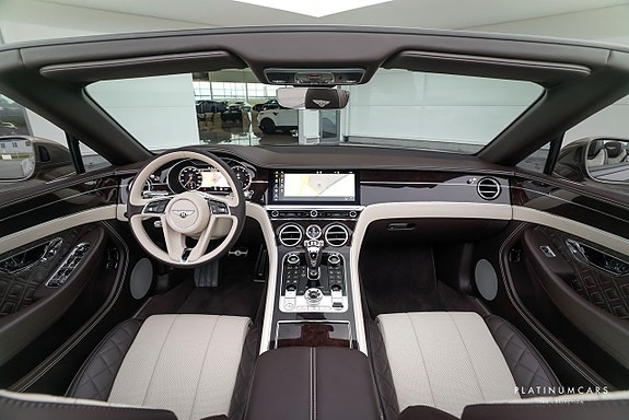 Bentley Continental GTC 18 of 29