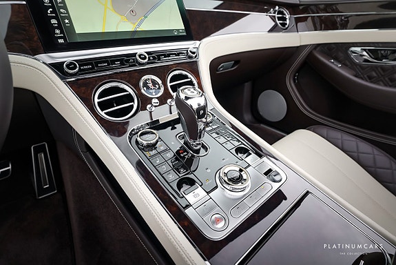 Bentley Continental GTC 14 of 29