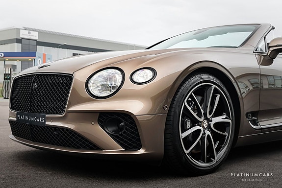 Bentley Continental GTC 26 of 29