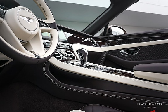 Bentley Continental GTC 20 of 29