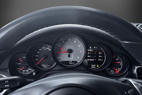 Porsche Panamera S 11 of 21