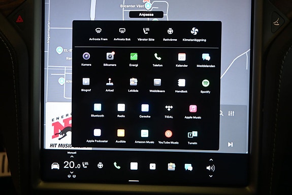 Tesla Model X 22 of 27