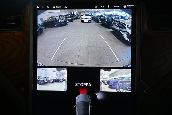 Tesla Model X 21 of 27