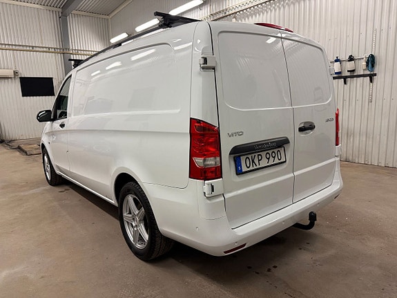 Mercedes-Benz Vito 119 2 of 5