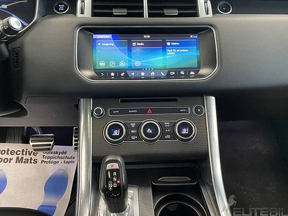 Land Rover Range Rover Sport 8 of 18