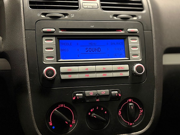 Volkswagen Golf V 16 of 17