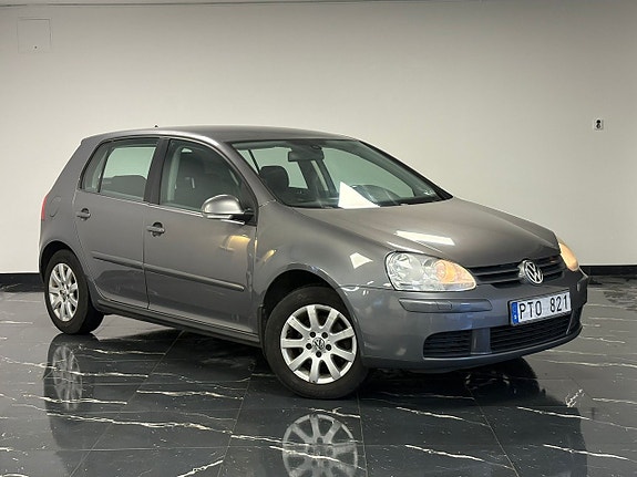 Volkswagen Golf V 3 of 17