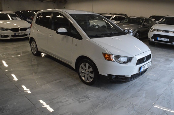 Mitsubishi Colt 2 of 5
