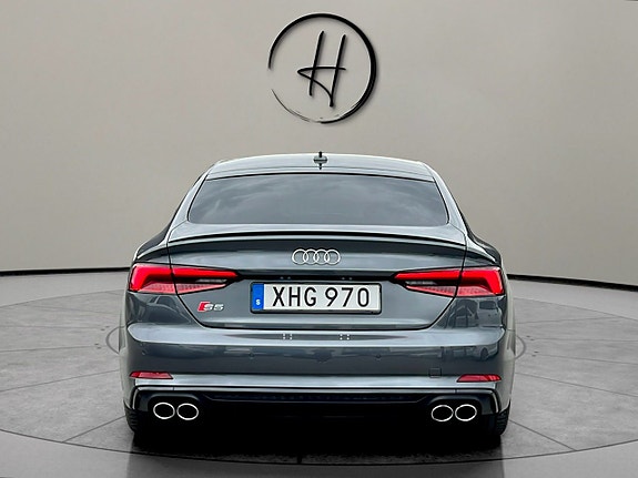 Audi S5 4 of 5