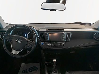 Toyota RAV4 9 of 9