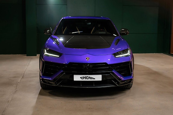 Lamborghini Urus 5 of 5
