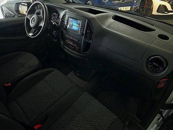 Mercedes-Benz Vito 112 8 of 20