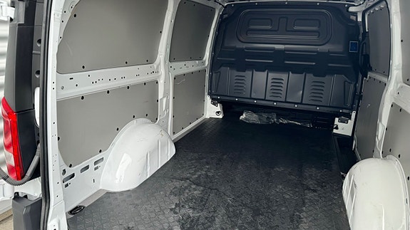 Mercedes-Benz Vito 112 5 of 5