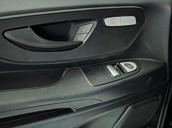 Mercedes-Benz Vito 112 14 of 20