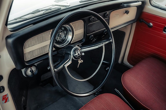 Volkswagen 1500 8 of 21