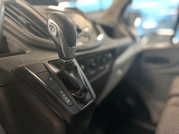 Ford Transit 17 of 25