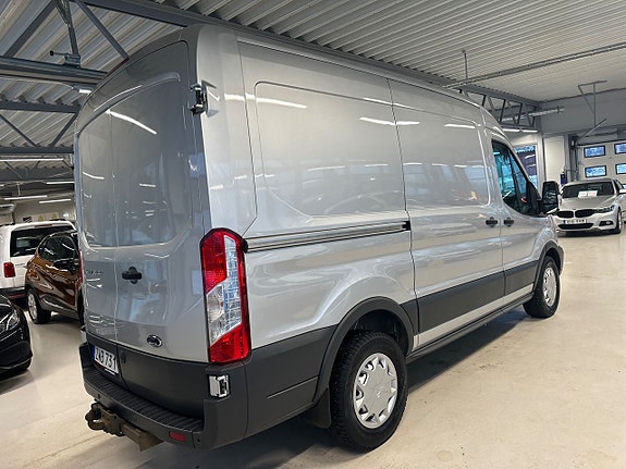 Ford Transit 3 of 5