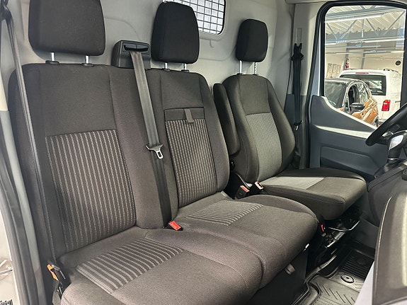 Ford Transit 14 of 25