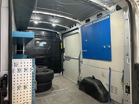 Ford Transit 10 of 25
