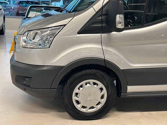 Ford Transit 7 of 25