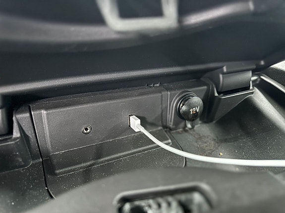 Ford Transit 24 of 25