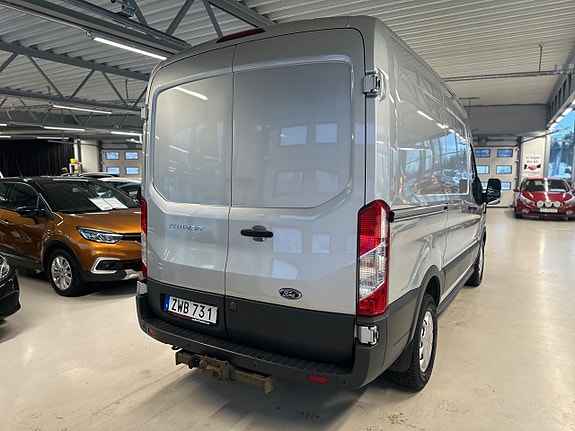 Ford Transit 4 of 5