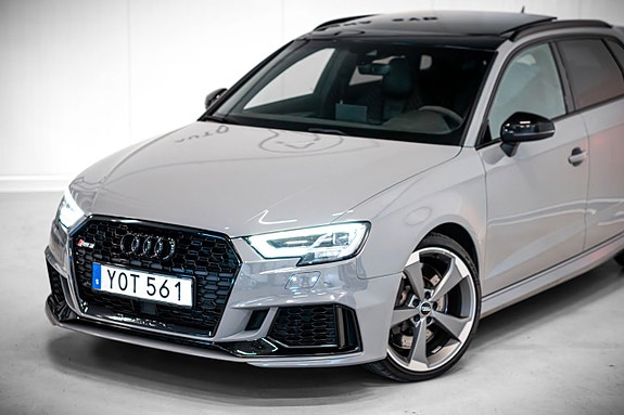 Audi RS3 2 of 5