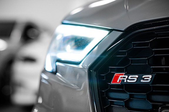 Audi RS3 4 of 5