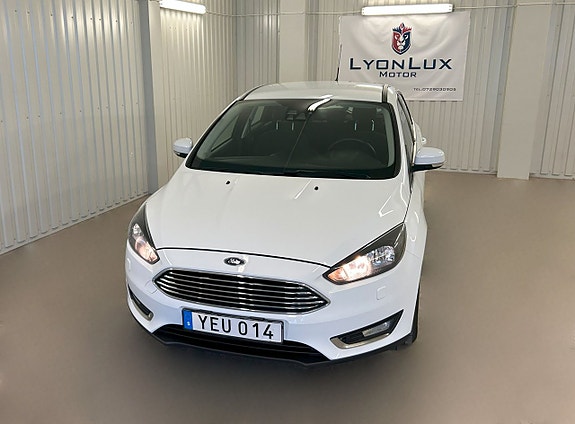 Ford Focus 3 of 23