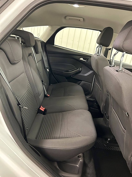 Ford Focus 22 of 23