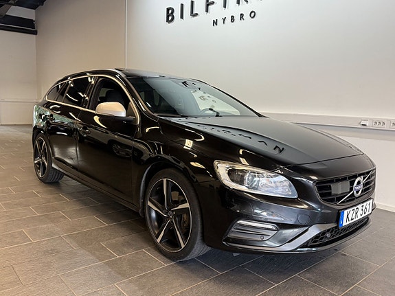 Volvo V60 2 of 14