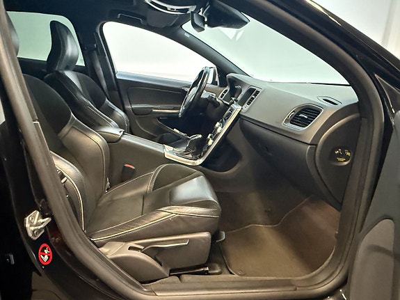 Volvo V60 5 of 14