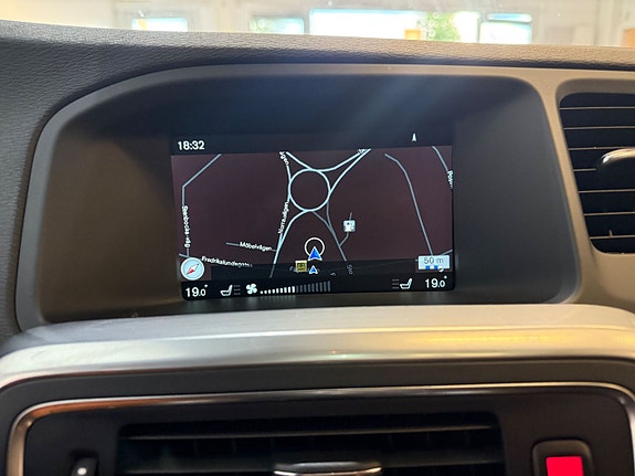 Volvo V60 11 of 14