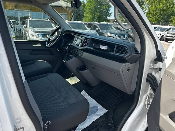 Volkswagen Transporter 10 of 22