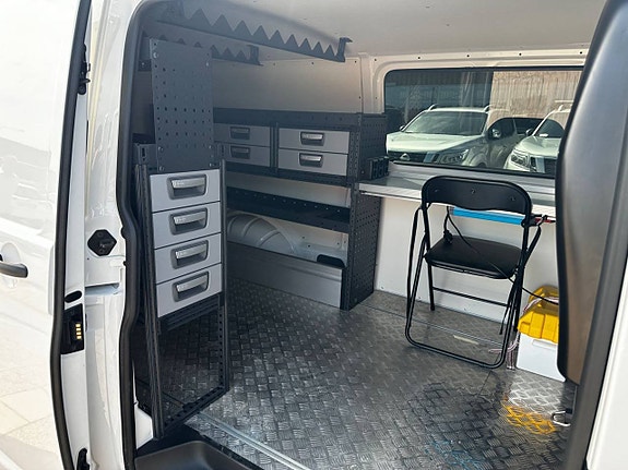 Volkswagen Transporter 14 of 22